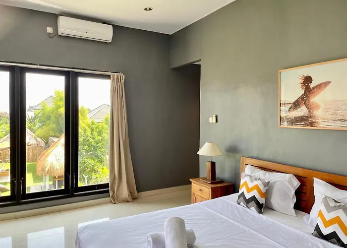 Surfers House Batu Bolong - Adults Only *