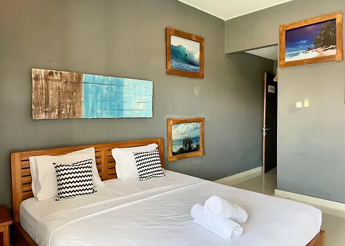 Surfers House Batu Bolong - Adults Only