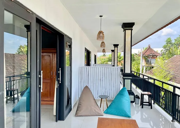 Surfers House Batu Bolong - Adults Only *